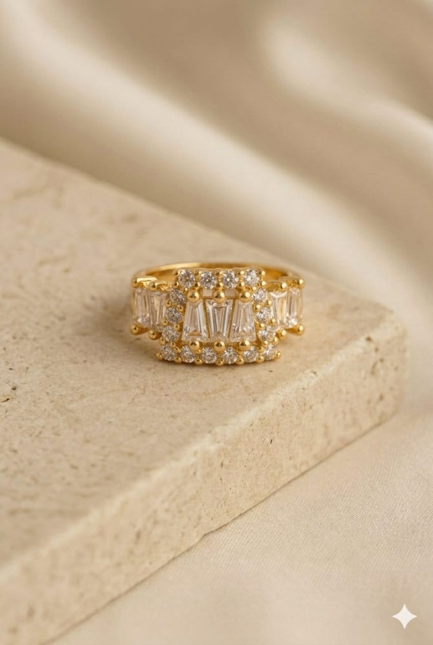 Regal Statement Crystal Ring