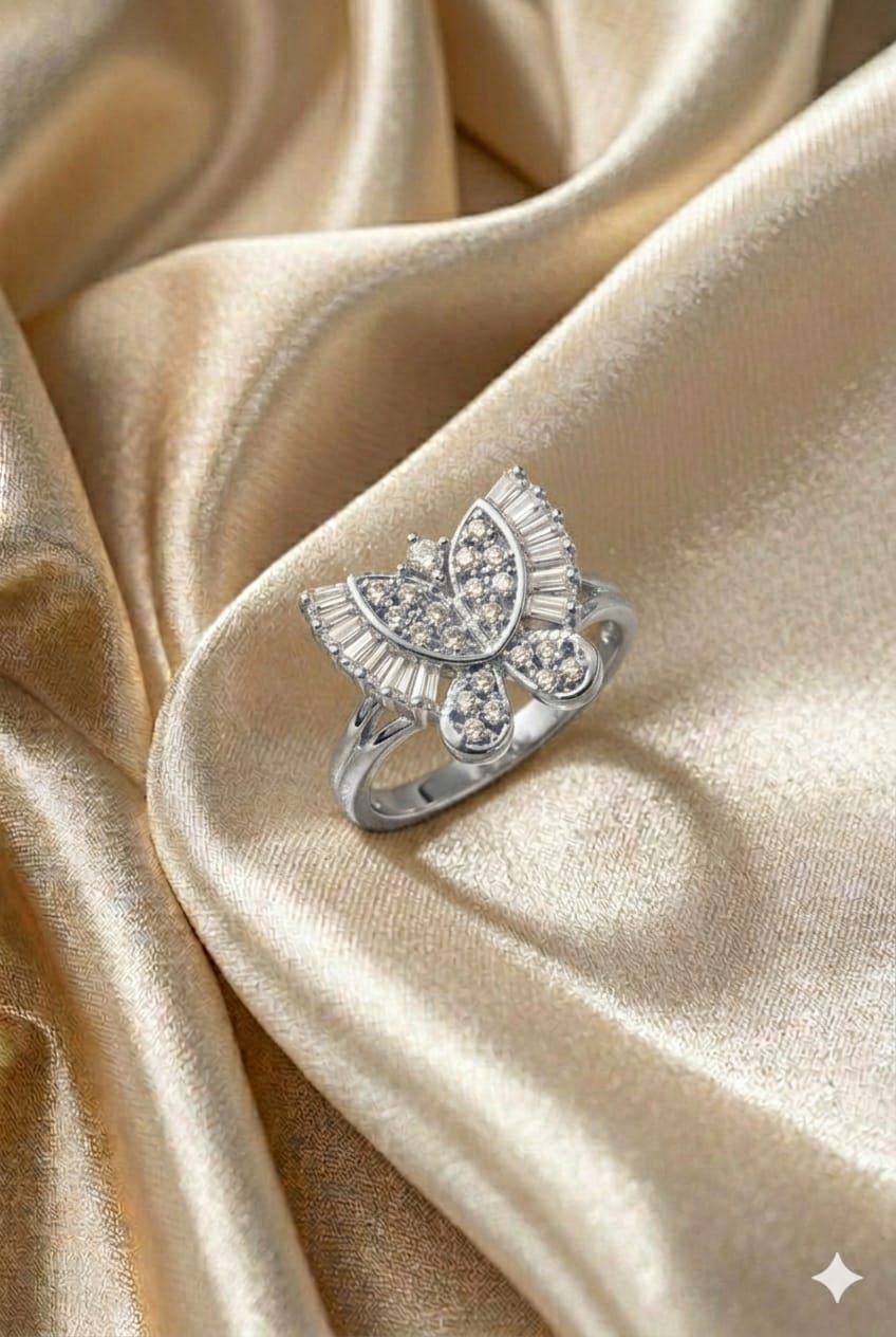 Floral Sparkle Statement Ring (Silver)