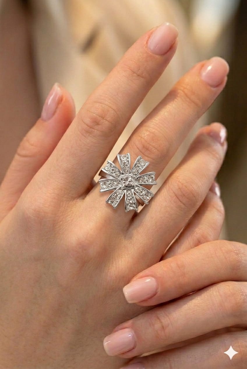 Vintage Starburst Statement Ring (Silver)