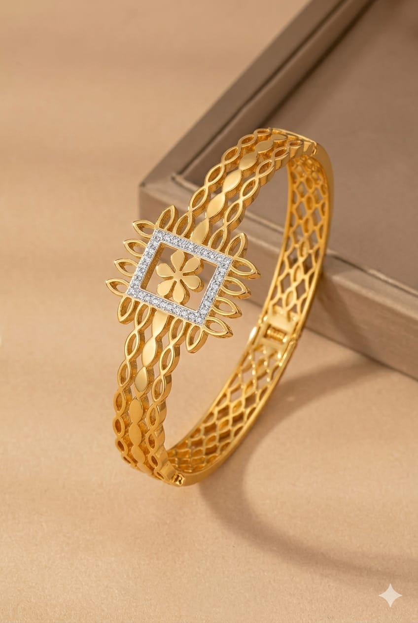Floral Geometric Statement Bracelet (Gold)