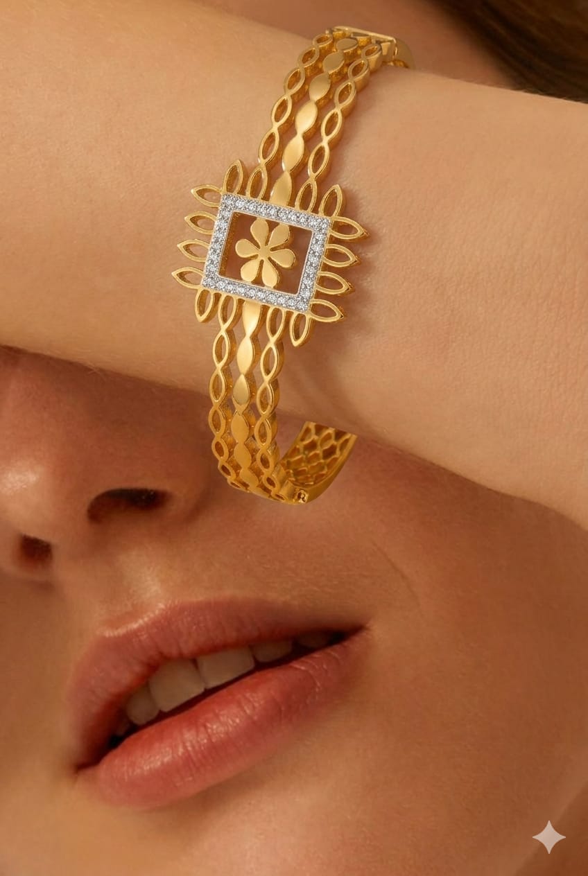 Floral Geometric Statement Bracelet (Gold)