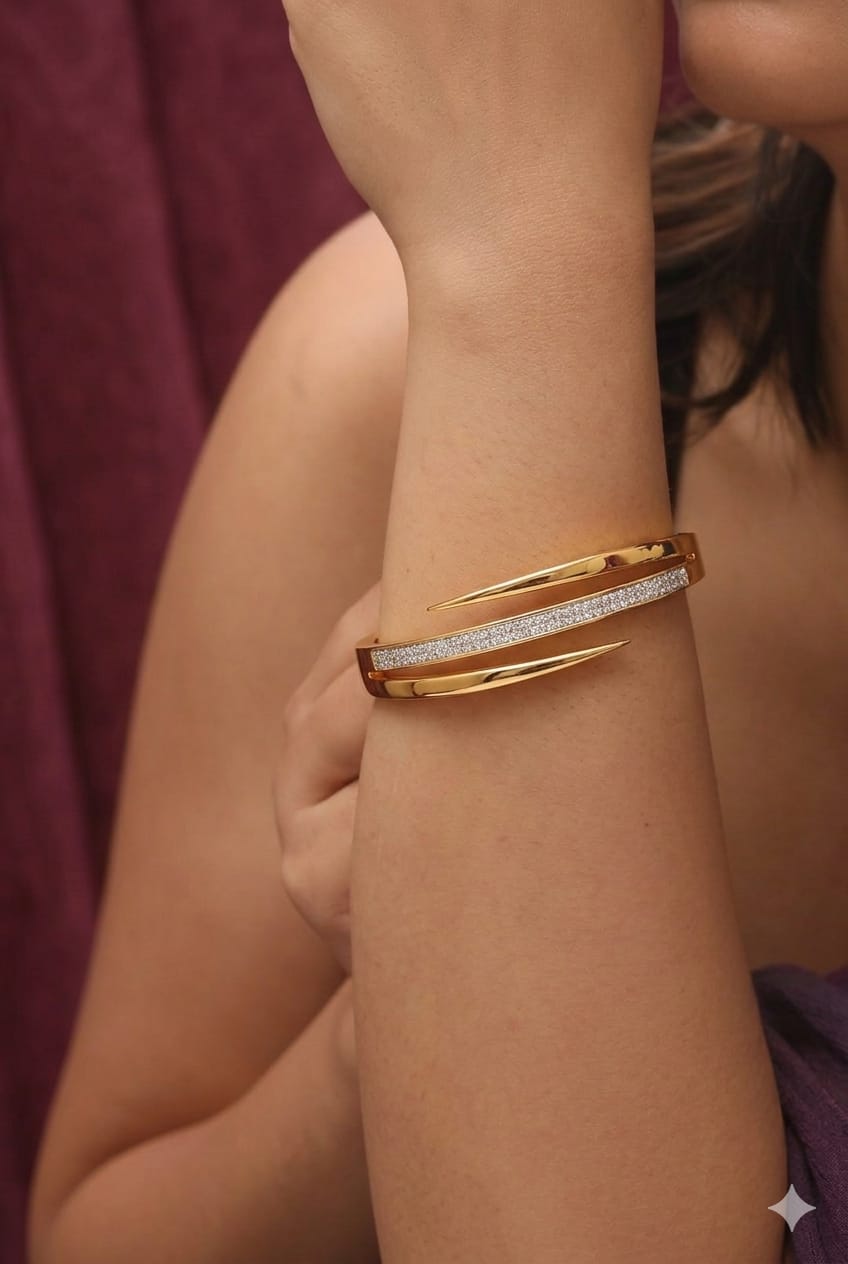 Modern Crystal Accent Bracelet (Gold)