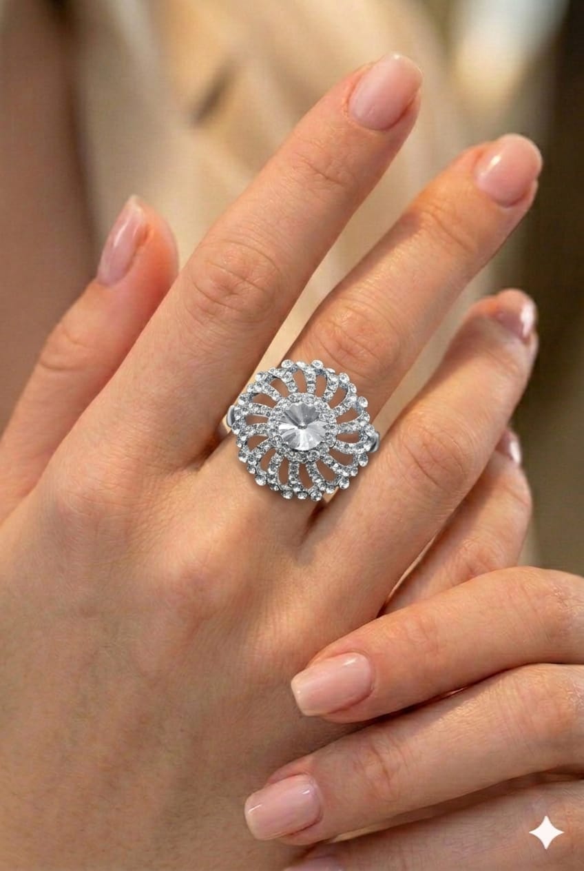 Classic Halo Sparkle Ring (Silver)
