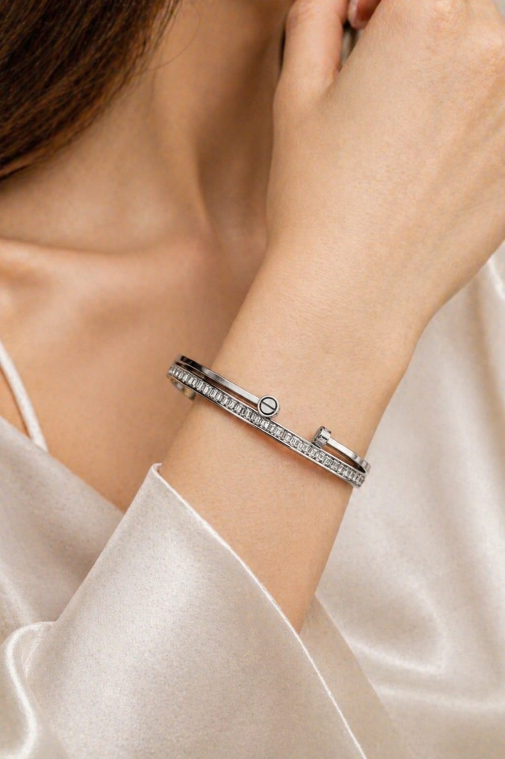Crystal Nail Bracelet (Silver)