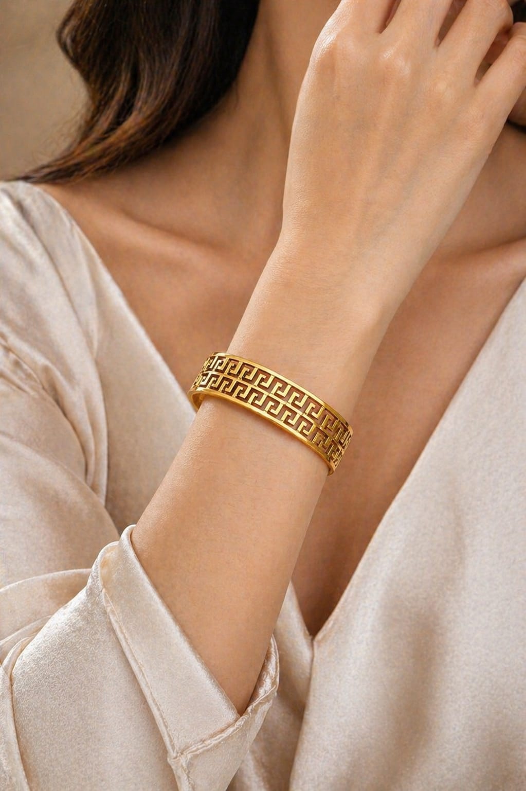 Geometric Pattern Statement Cuff (Gold)