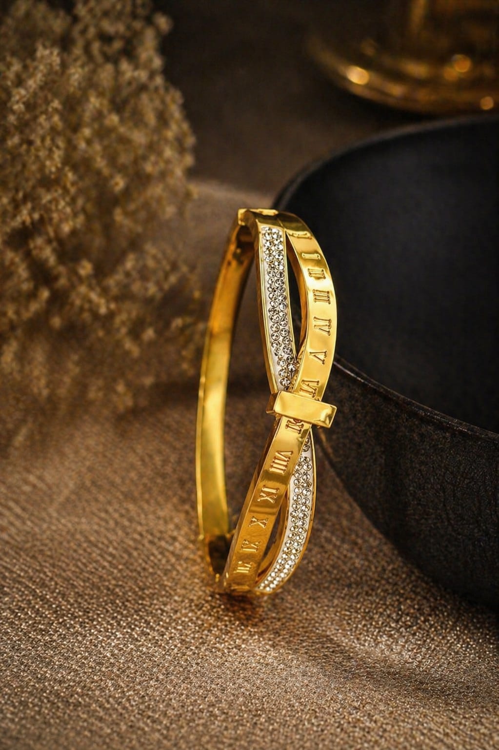 Roman Numeral Crystal Nail Bracelet (Gold)