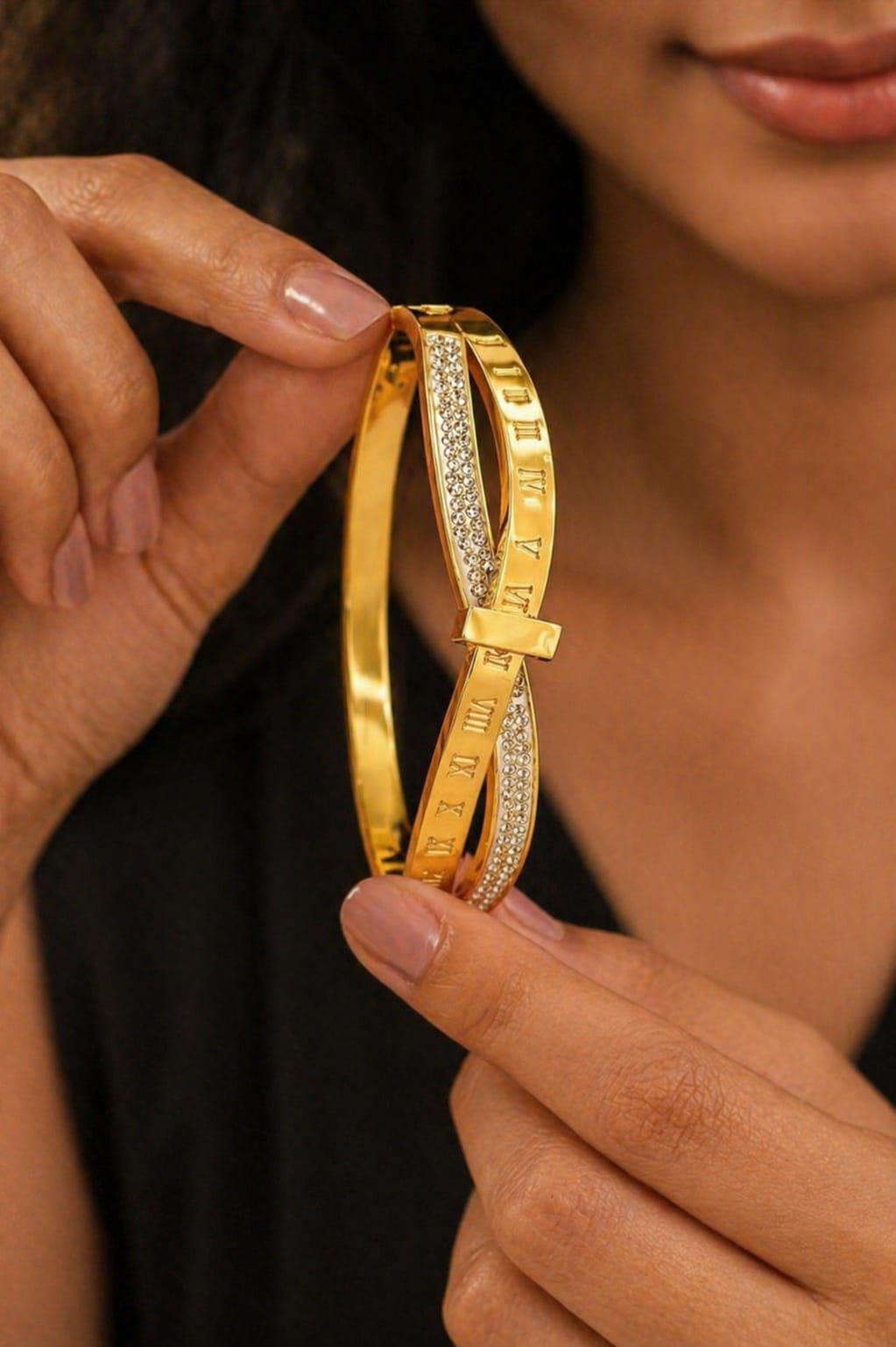 Roman Numeral Crystal Nail Bracelet (Gold)
