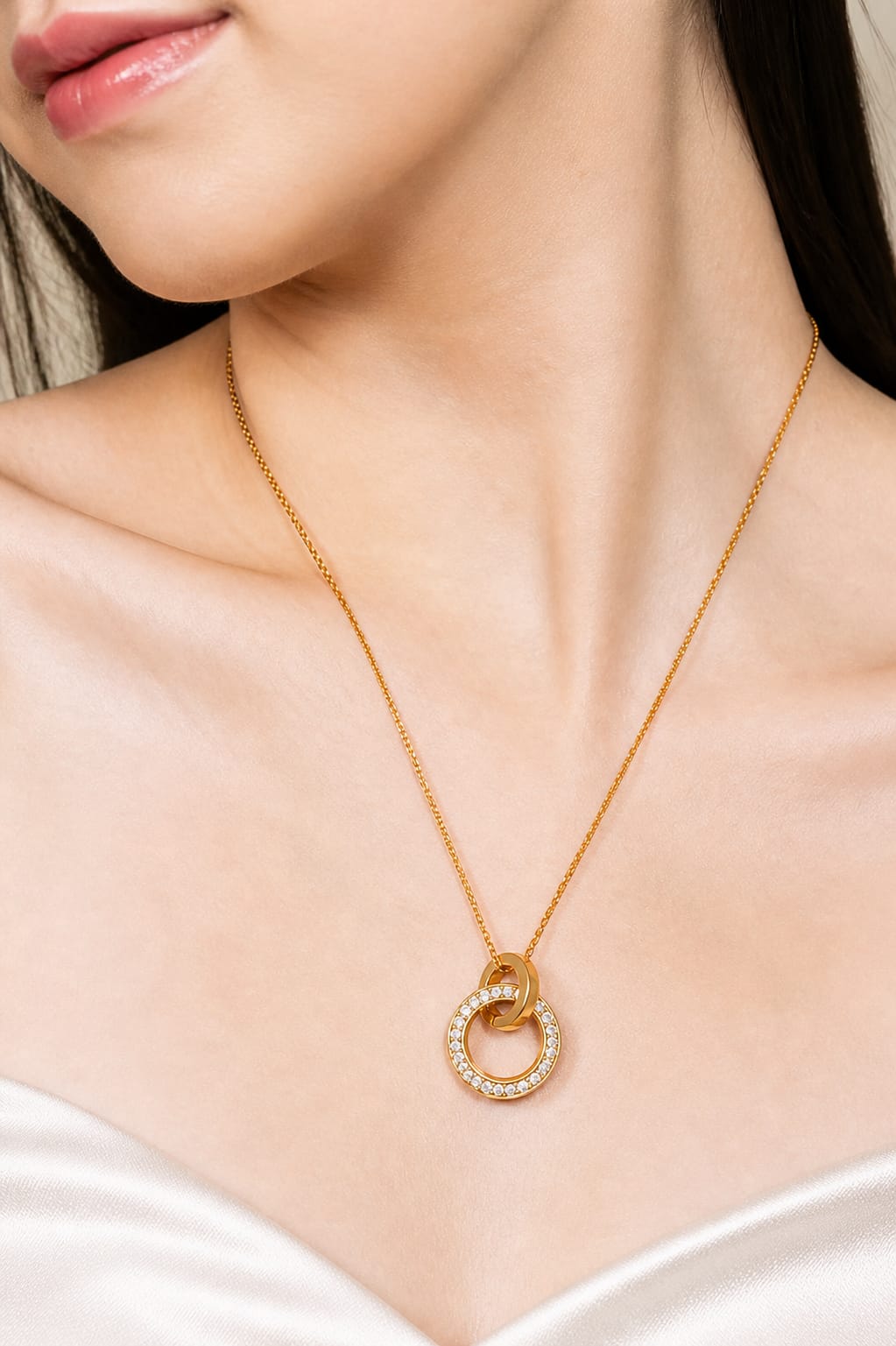 Elegant Interlocking Double Ring Gold Pendant Necklace