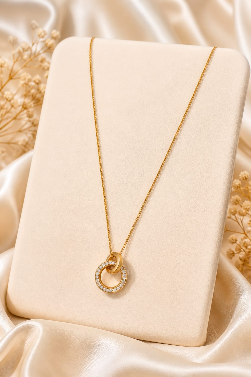 Elegant Interlocking Double Ring Gold Pendant Necklace