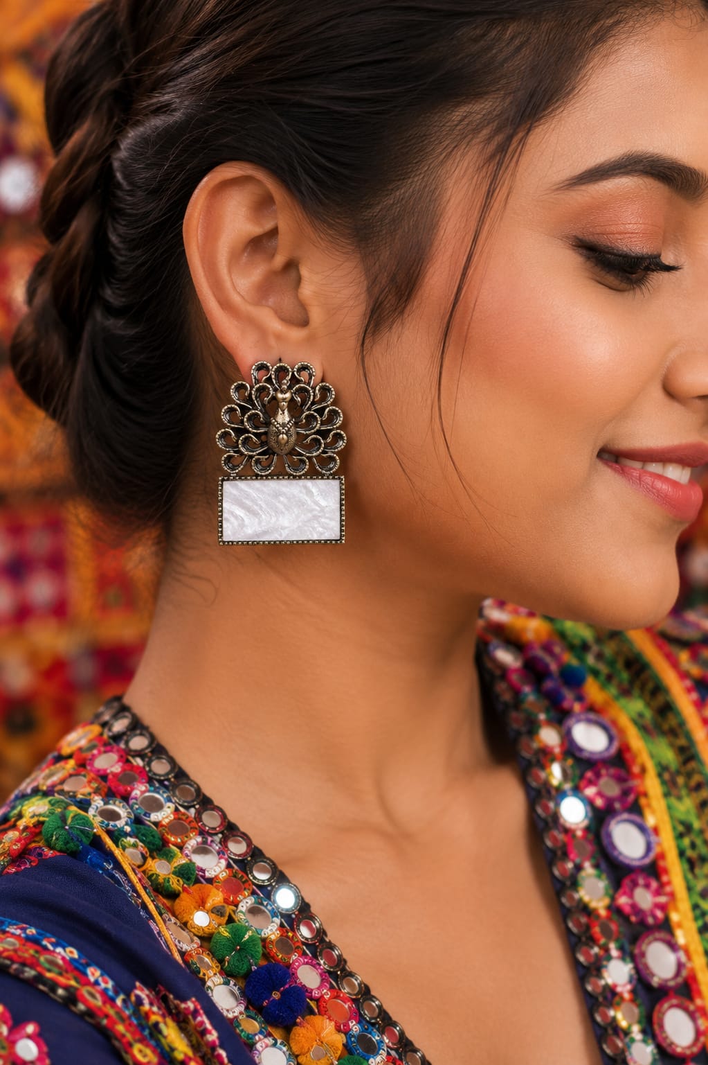 Peacock Pearl Square Stud Earrings