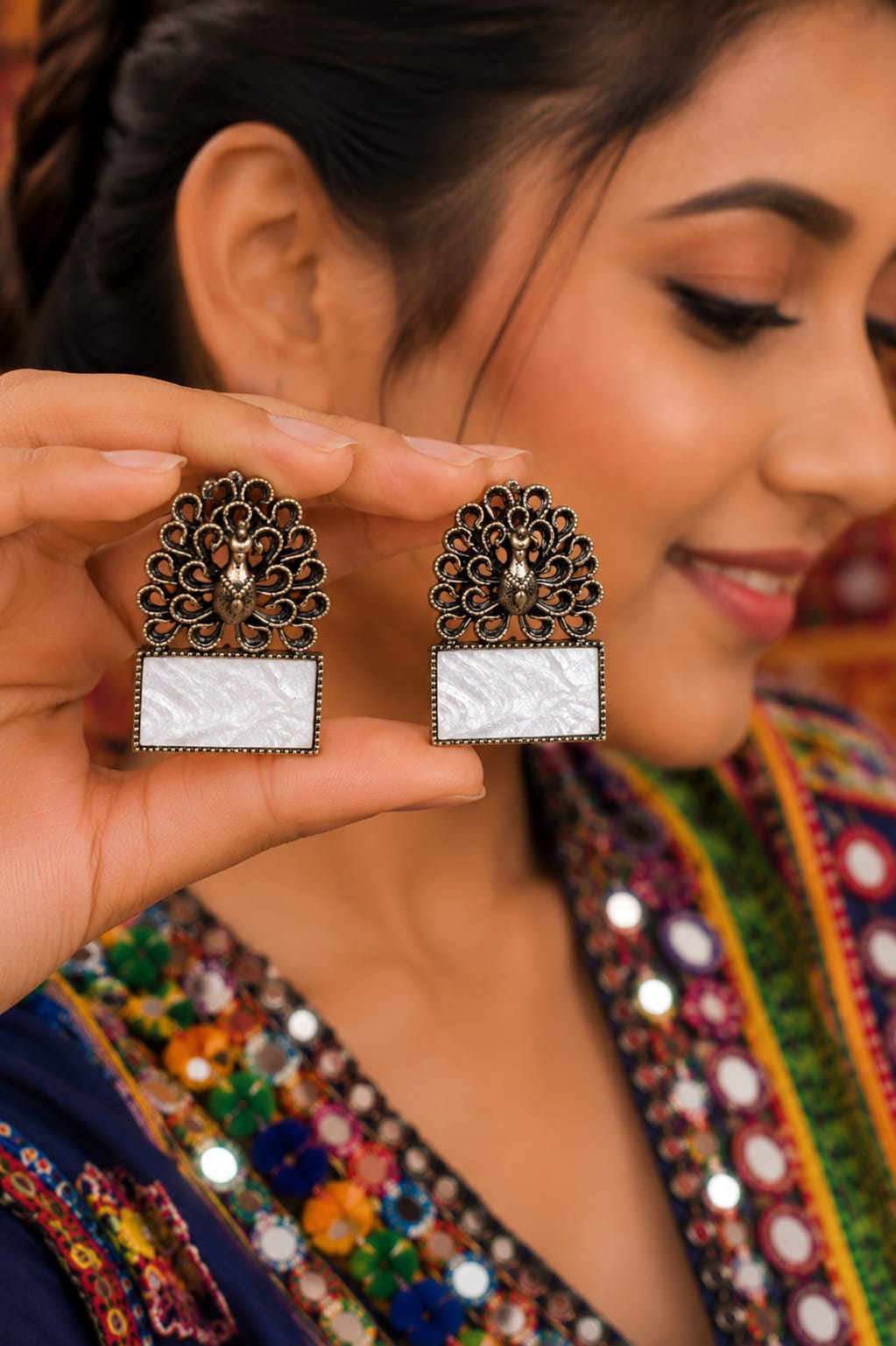 Peacock Pearl Square Stud Earrings